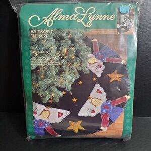 Bucilla Alma Lynne Angels of Glory Felt Christmas Tree Skirt Kit 44" NOS 83805
